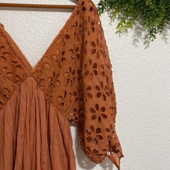 Free People Rust Eyelet Tunic Boho Top - Picture 3 of 12